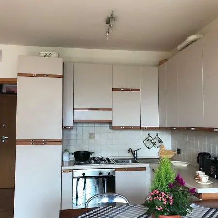Gardalake Greenchic 公寓 加尔达